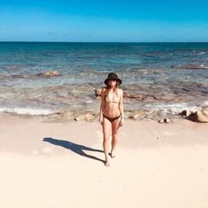 Meet your Posher, Mia